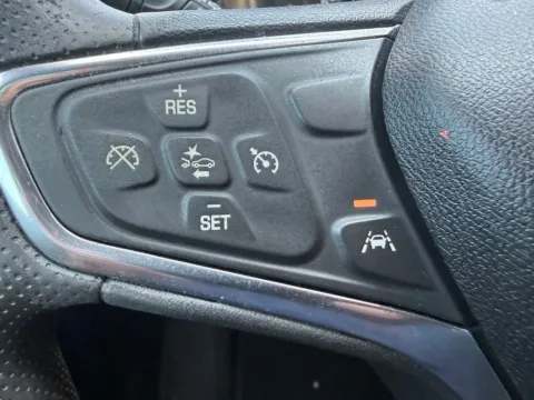 More photos of 2021 Chevrolet Equinox LS at Courtesy Auto Sales, VA