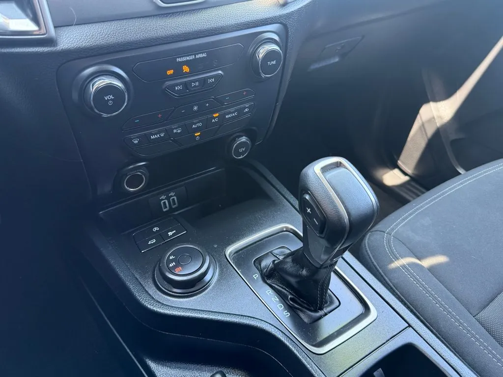 Ford Ranger photo 21