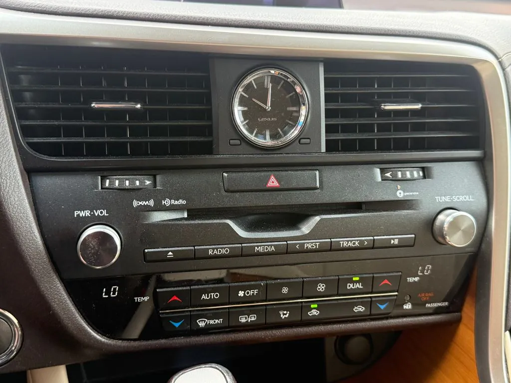 Lexus RX photo 34