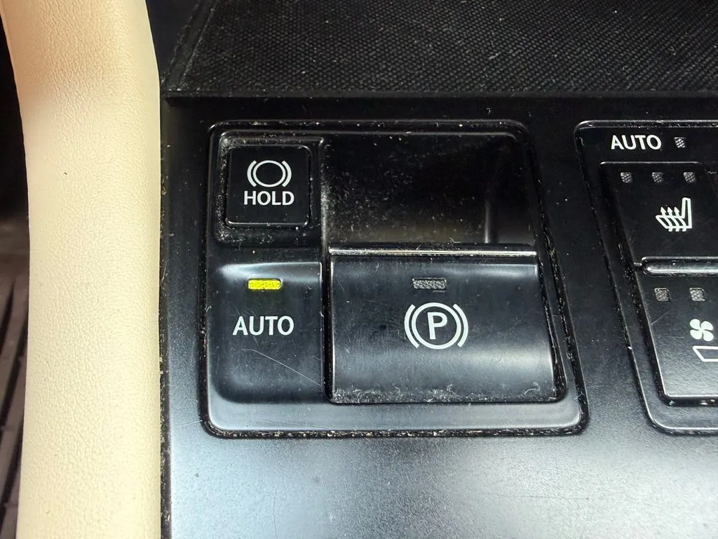 Lexus RX photo 30