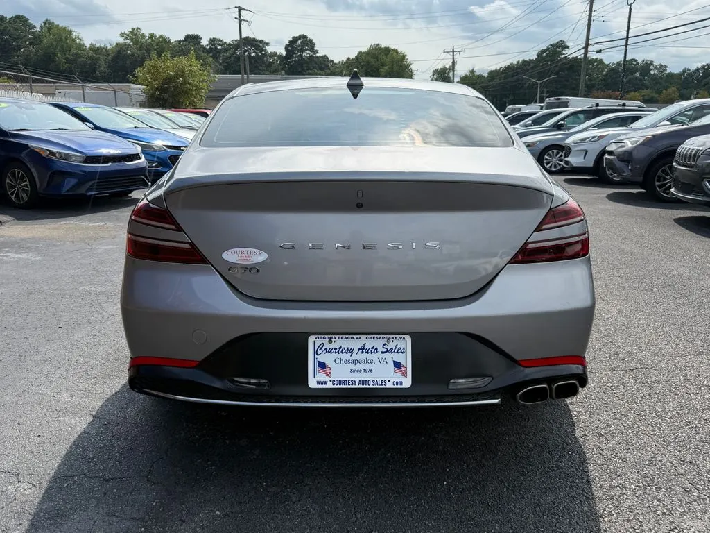 Genesis G70 photo 9