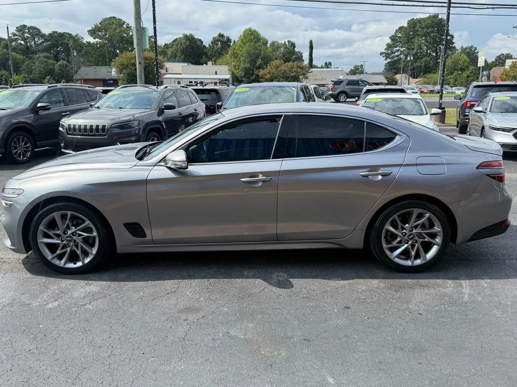 Genesis G70 photo 7