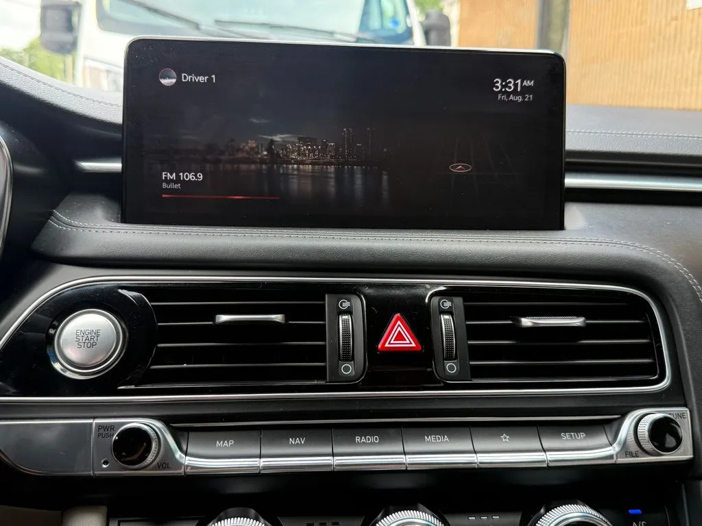 Genesis G70 photo 31