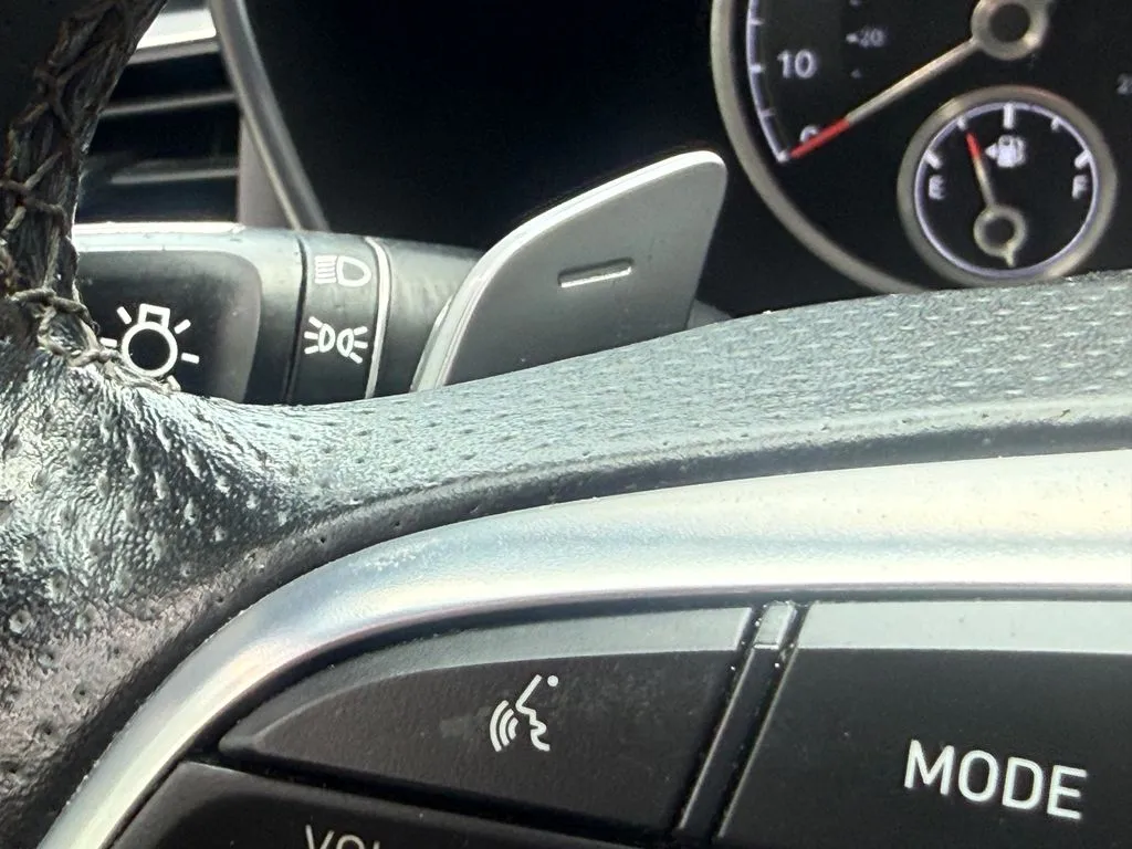 Genesis G70 photo 34