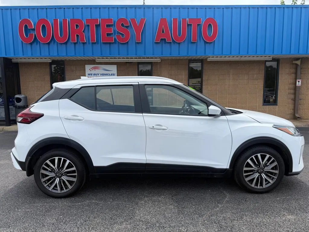 Nissan Kicks photo 8