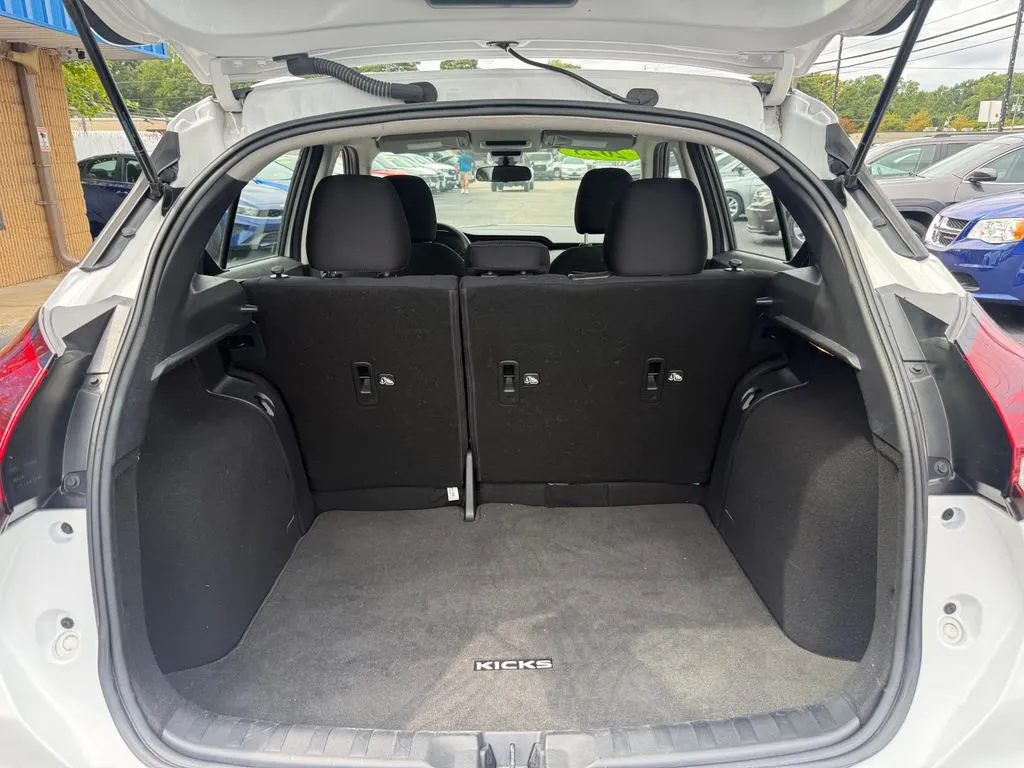 Nissan Kicks photo 13