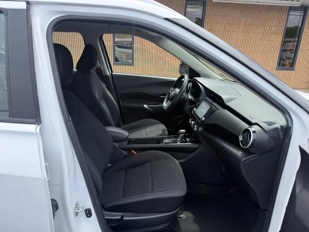 Nissan Kicks photo 15