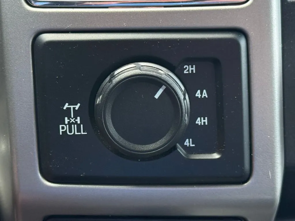 Ford F-150 photo 6