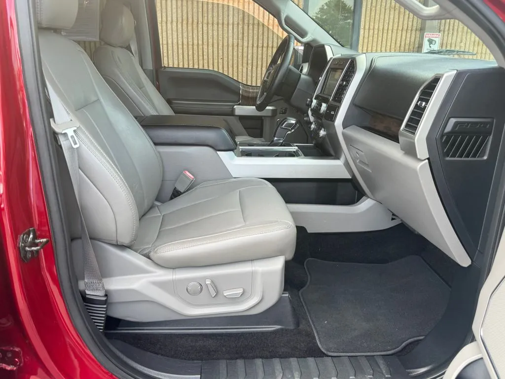 Ford F-150 photo 30