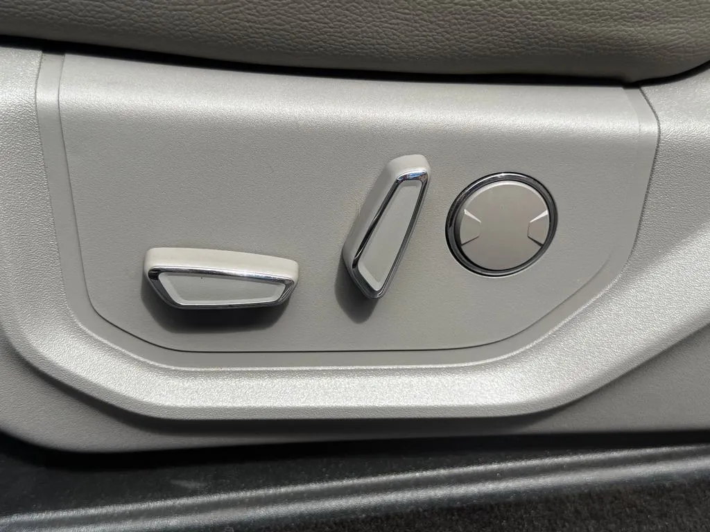 Ford F-150 photo 22