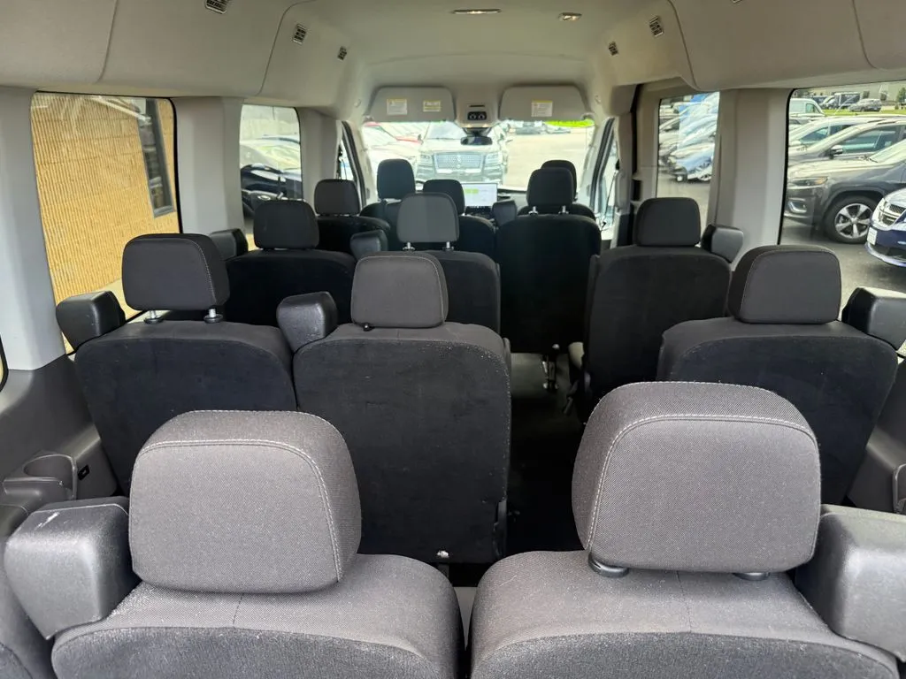 Ford Transit-350 photo 3