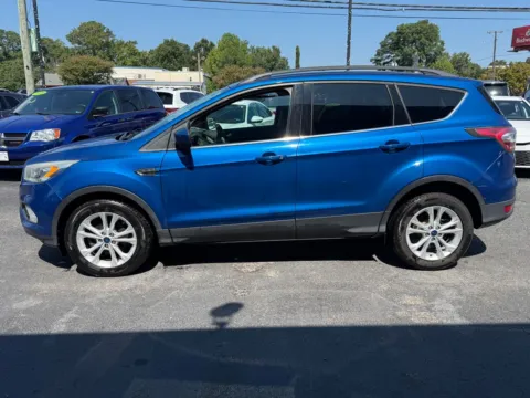 More photos of 2017 Ford Escape SE at Courtesy Auto Sales, VA