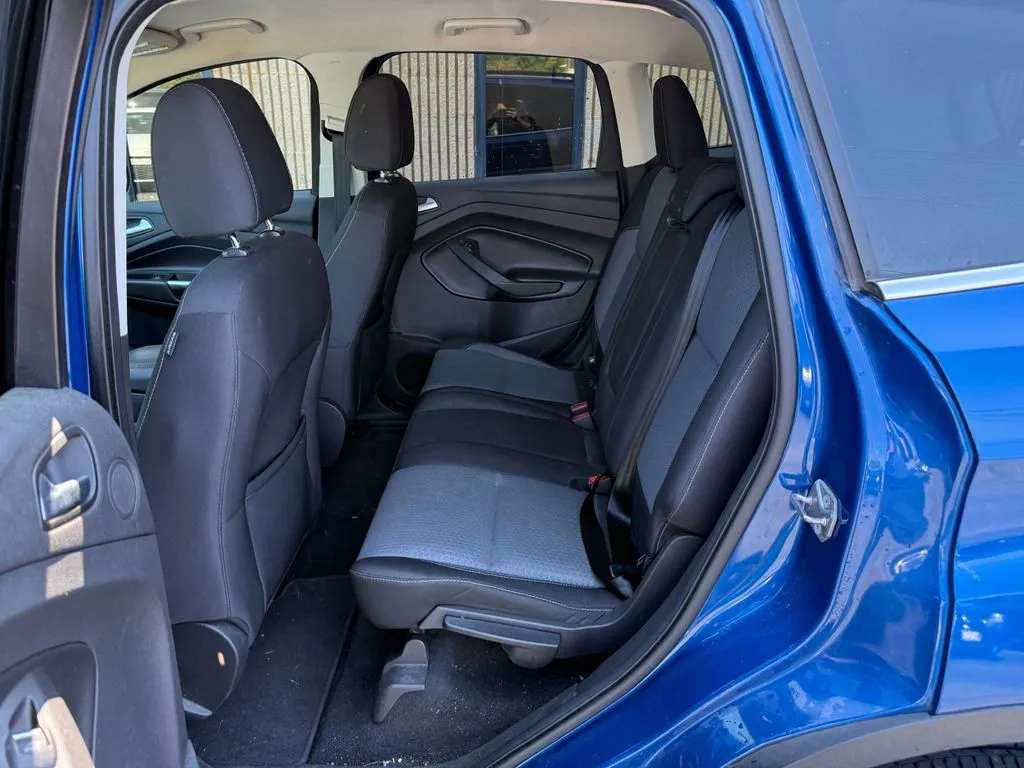Ford Escape photo 10