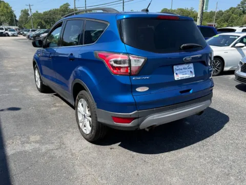 More photos of 2017 Ford Escape SE at Courtesy Auto Sales, VA