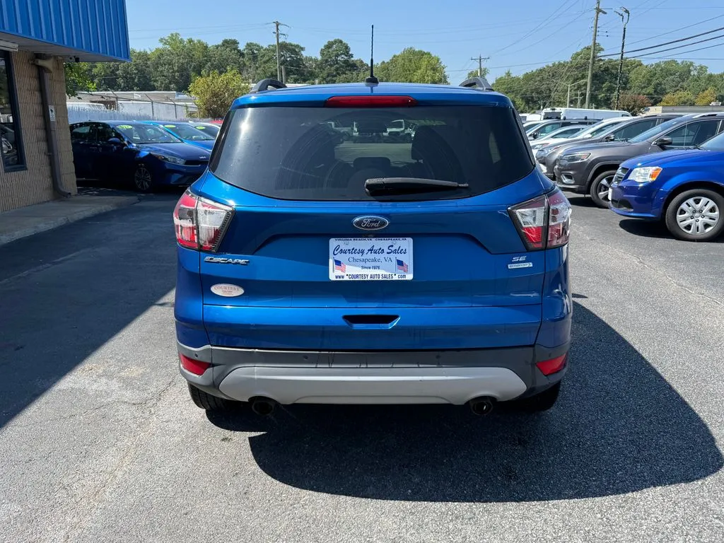 Ford Escape photo 6