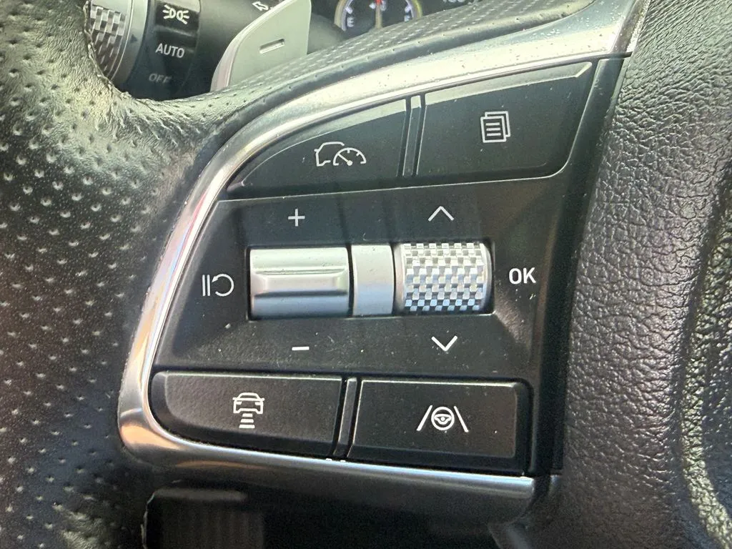 Genesis G70 photo 19