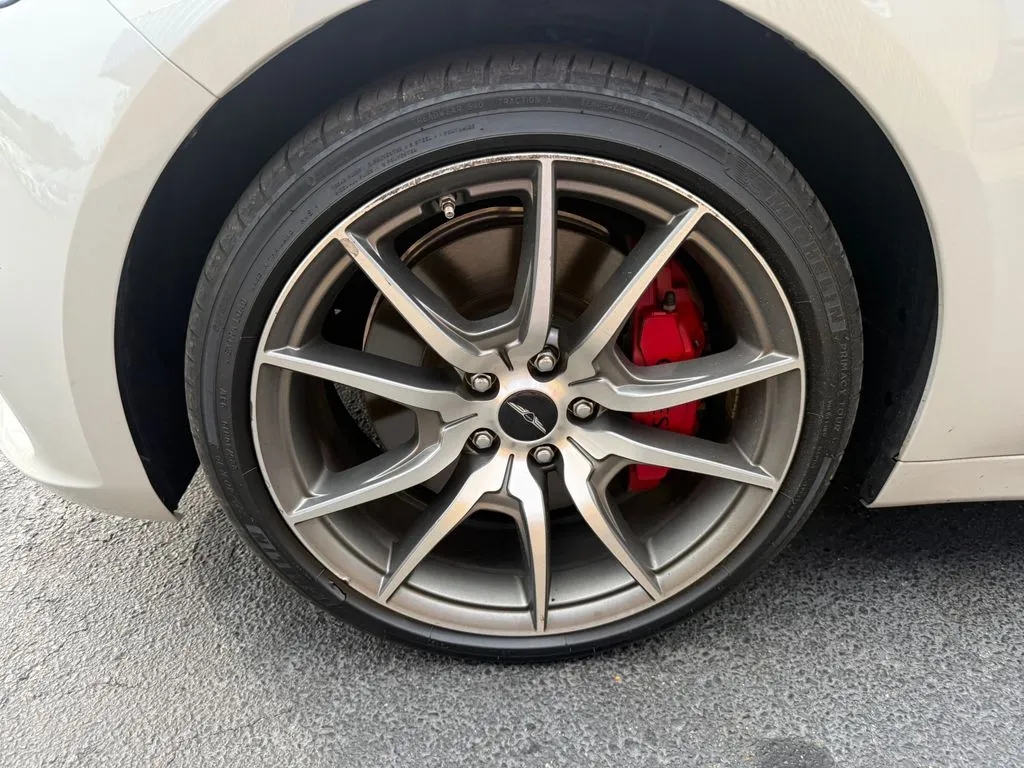 Genesis G70 photo 37