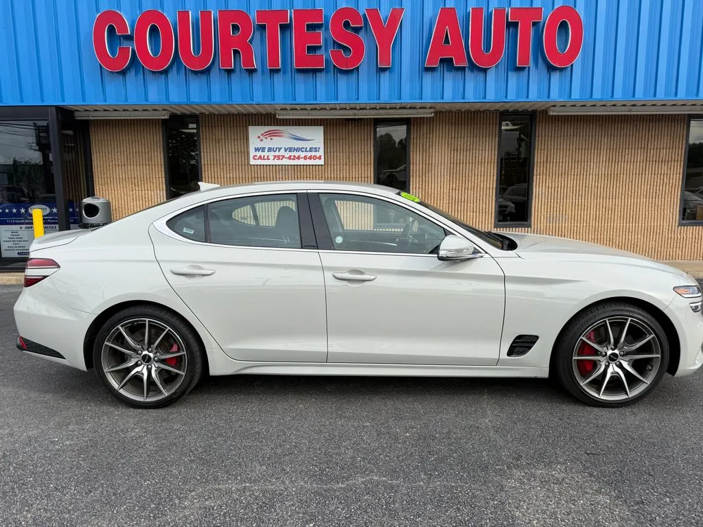 Genesis G70 photo 8