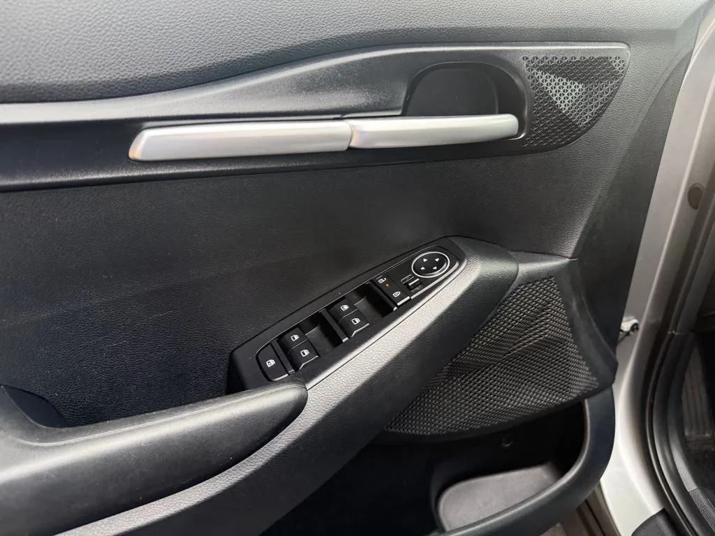 Kia Seltos photo 10