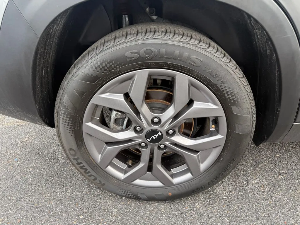 Kia Seltos photo 30