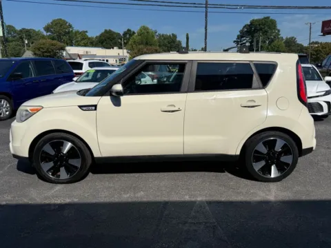 More photos of 2015 Kia Soul Exclaim at Courtesy Auto Sales, VA