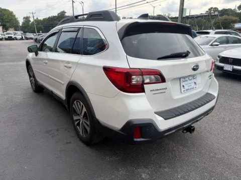 More photos of 2018 Subaru Outback 3.6R at Courtesy Auto Sales, VA
