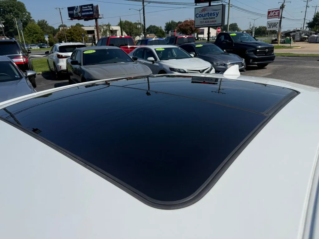 Chevrolet Malibu photo 2