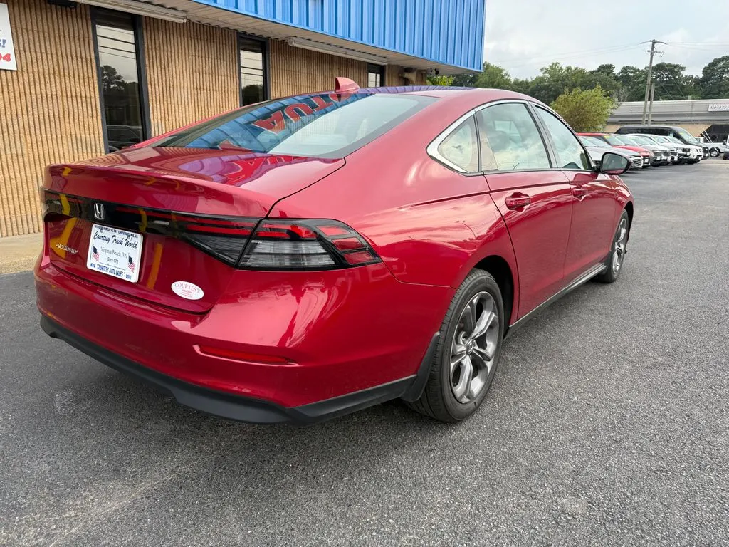 Honda Accord photo 7