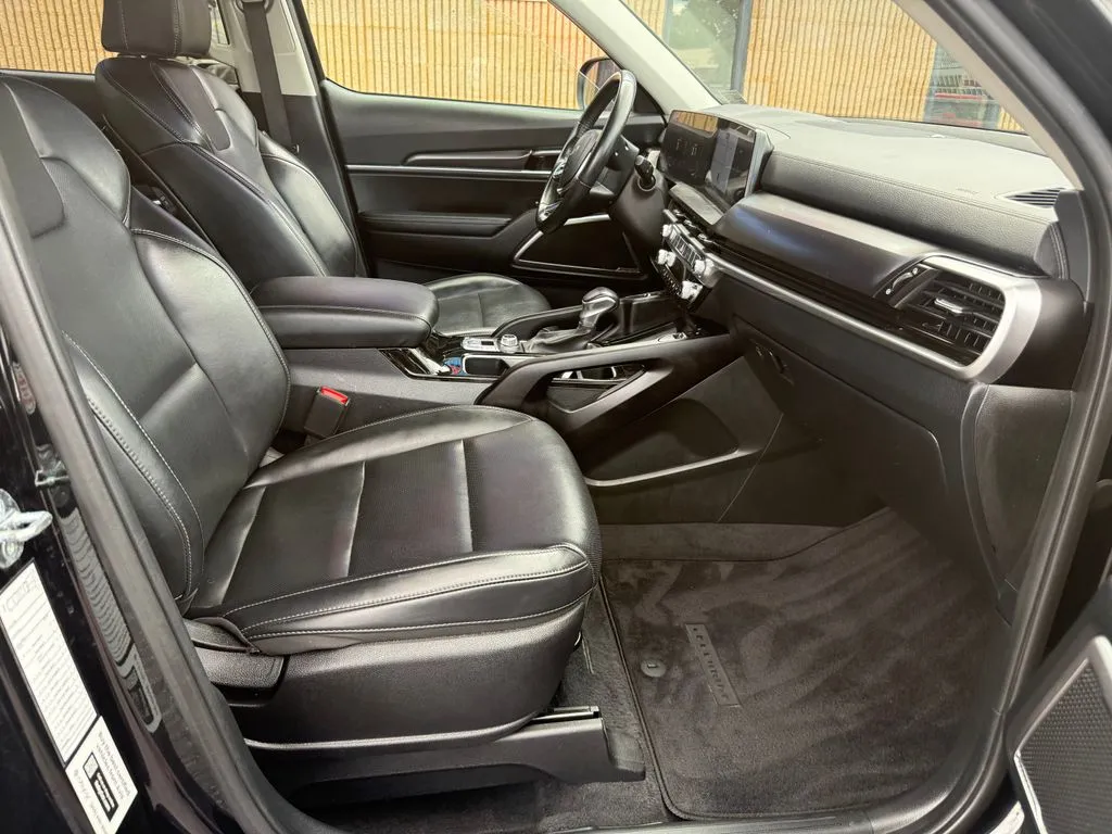 Kia Telluride photo 25