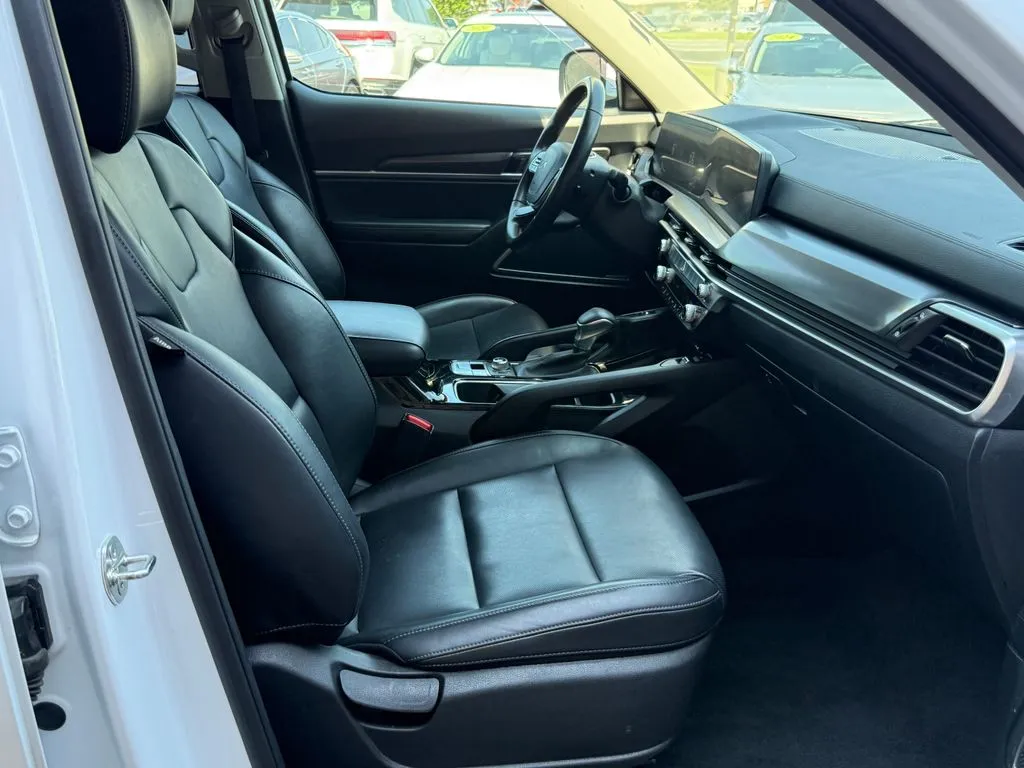 Kia Telluride photo 24