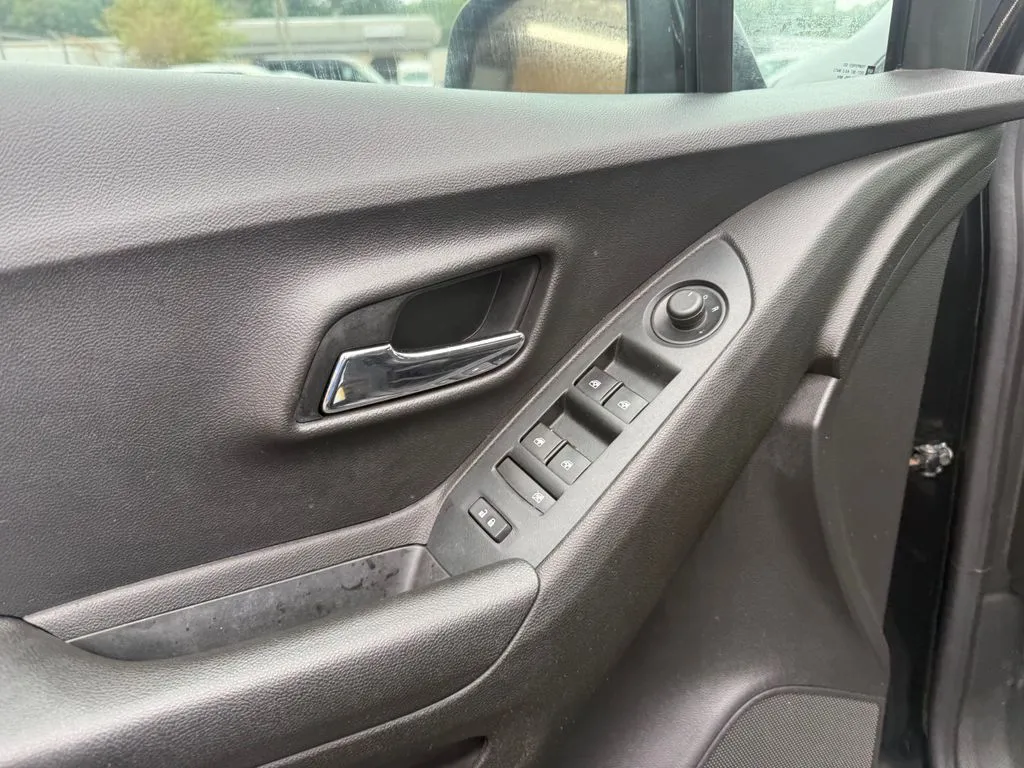 Chevrolet Trax photo 15