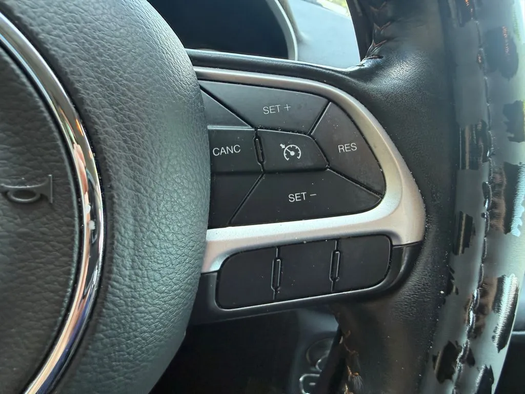 Jeep Compass photo 17