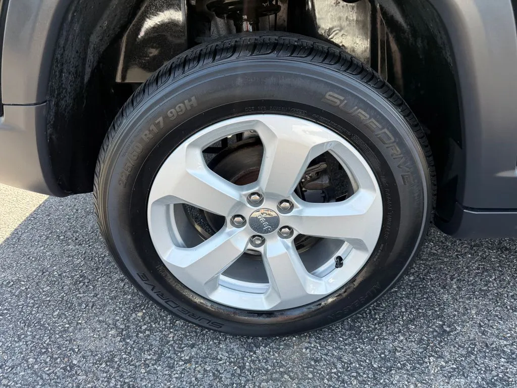 Jeep Compass photo 30