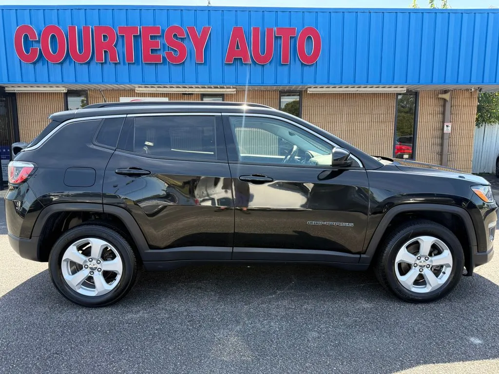 Jeep Compass photo 8