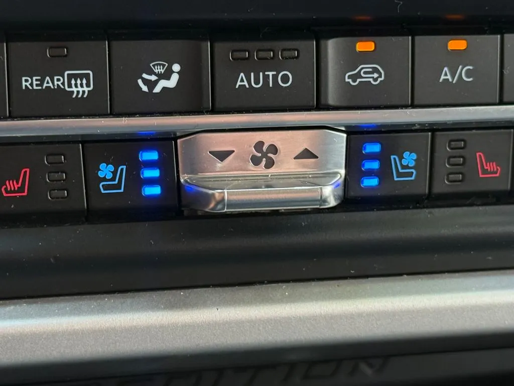 Ford Expedition photo 4