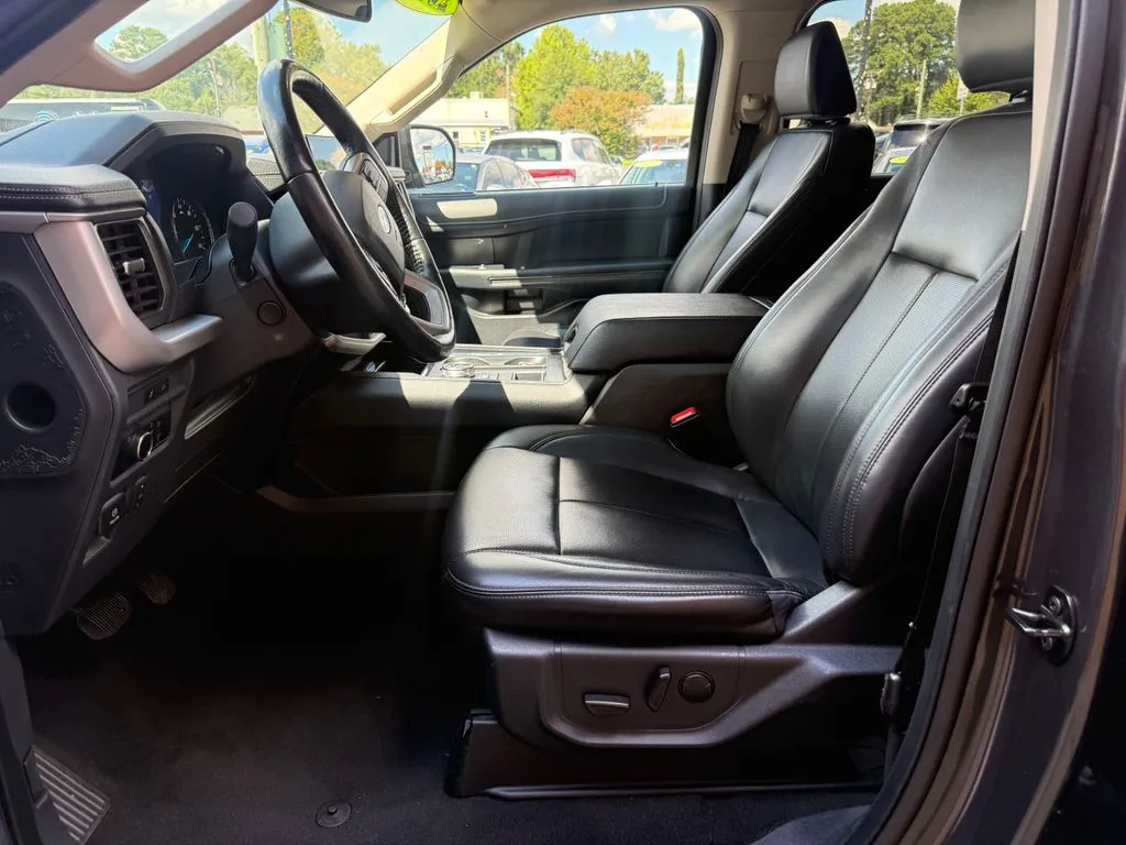 Ford Expedition photo 17