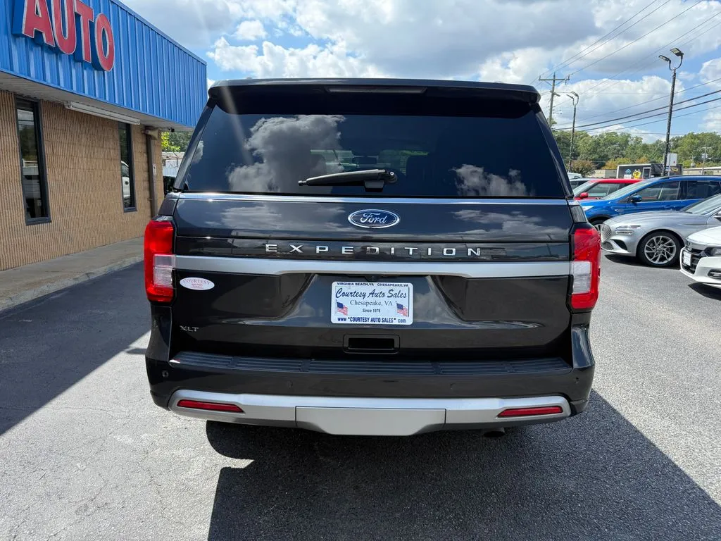 Ford Expedition photo 12