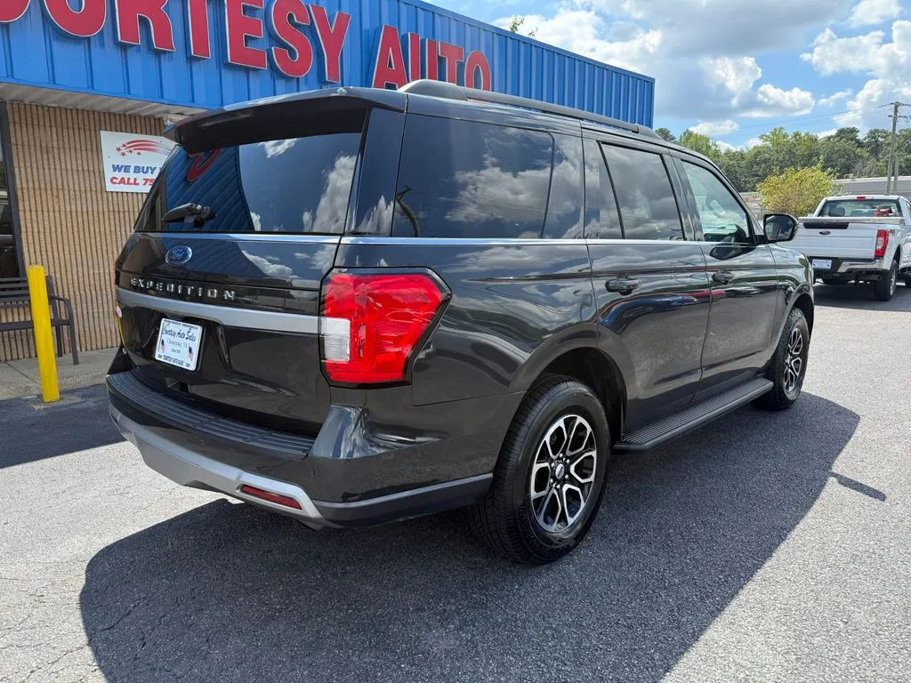 Ford Expedition photo 13