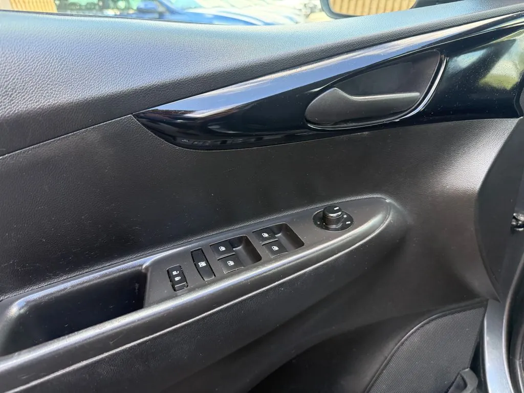 Chevrolet Spark photo 12
