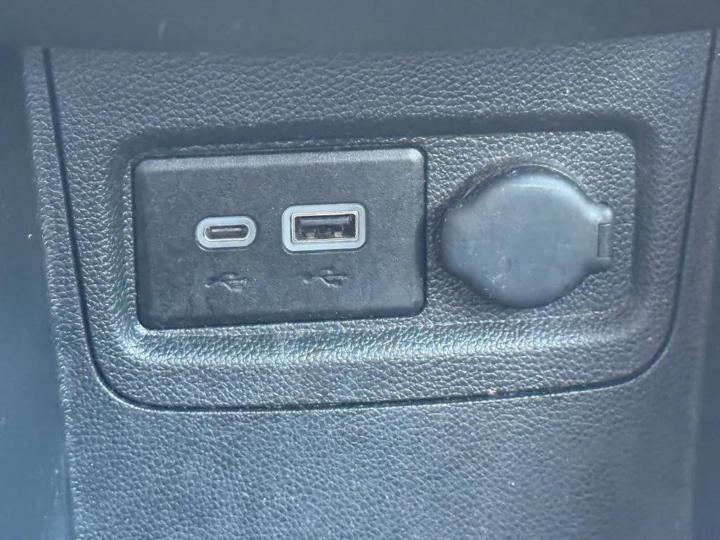 Chevrolet Spark photo 24