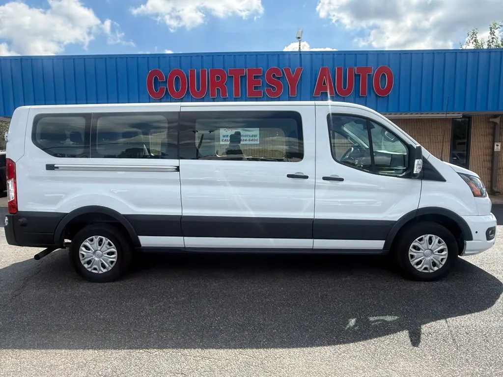 Ford Transit-350 photo 11