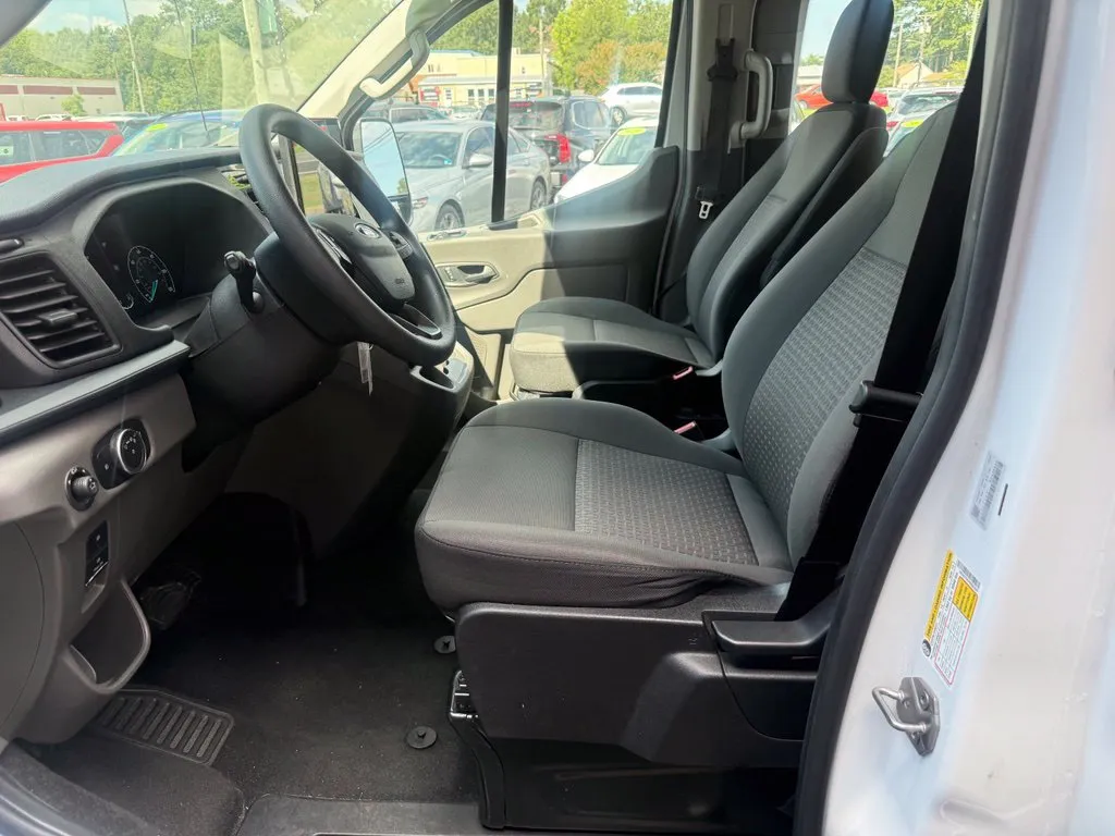 Ford Transit-350 photo 15