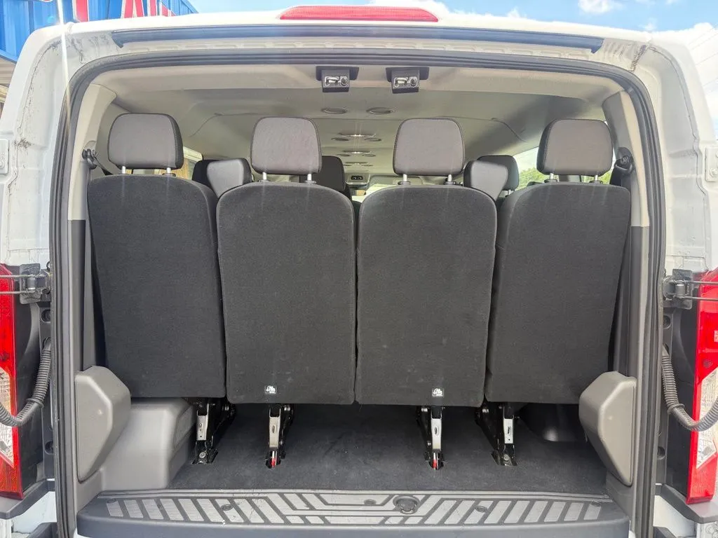 Ford Transit-350 photo 2