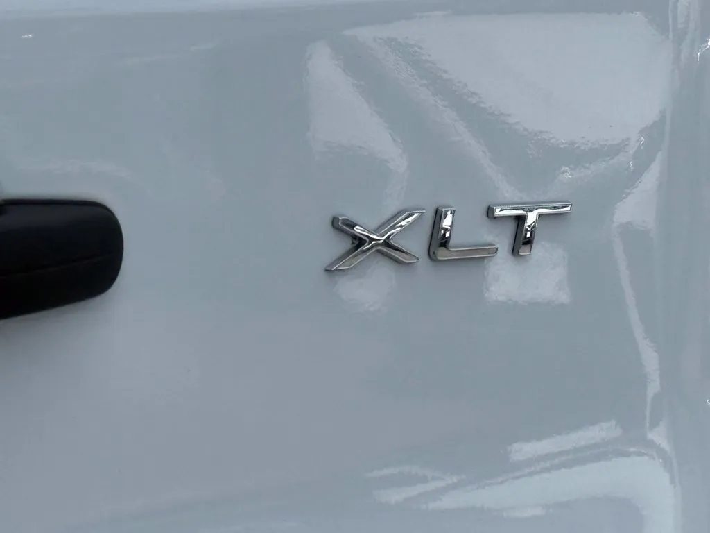 Ford Transit-350 photo 16