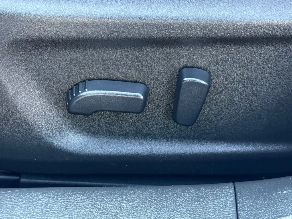 Nissan Altima photo 11