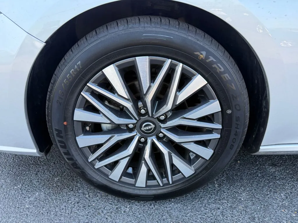 Nissan Altima photo 27