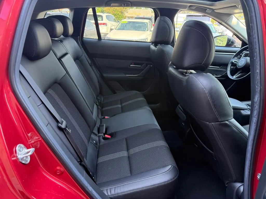 Mazda CX-50 photo 21