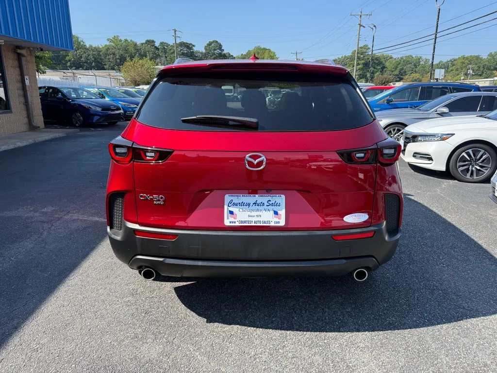 Mazda CX-50 photo 11