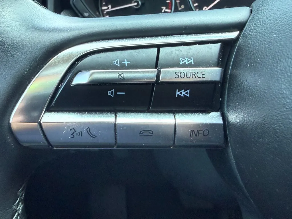 Mazda CX-50 photo 23