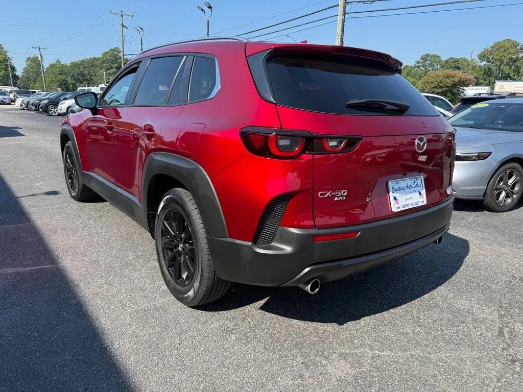 Mazda CX-50 photo 10